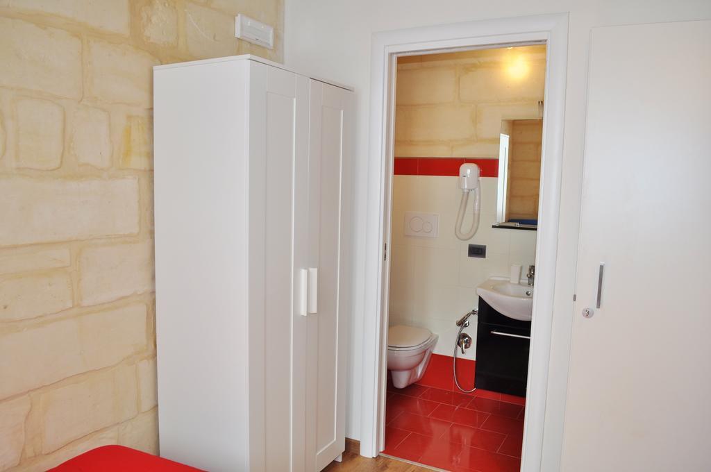 B&B Lecce Holidays Oda fotoğraf